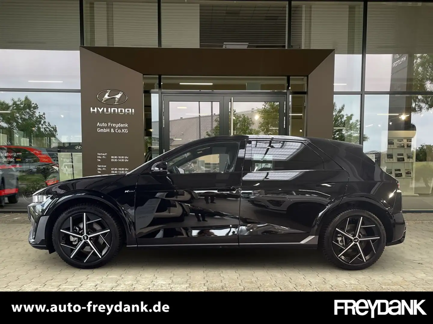 Hyundai IONIQ 5 FL (MY25) 84 kWh (229 PS) 2WD N LINE Schwarz - 2