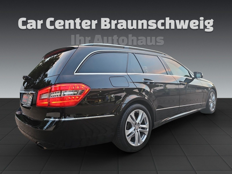 Mercedes-Benz E 350 CDI T BlueEfficiency Avantgarde — photo 6
