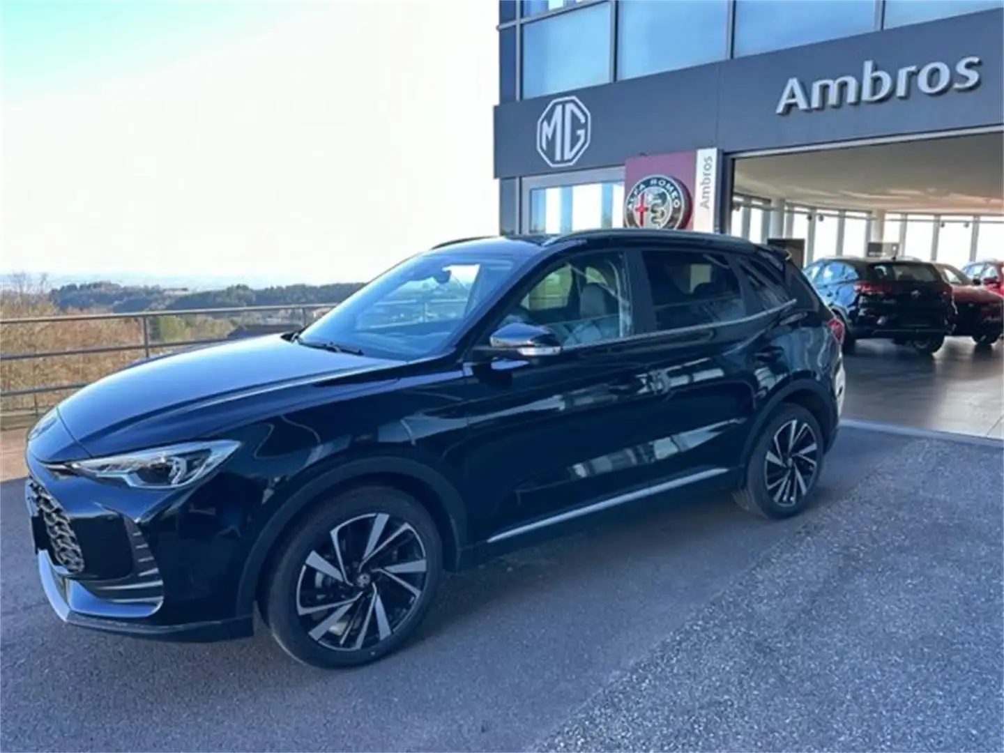 MG ZS HEV+ Luxury - LAGERND - Winterräder Gratis Schwarz - 1