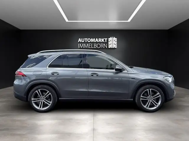Mercedes-Benz GLE view 7
