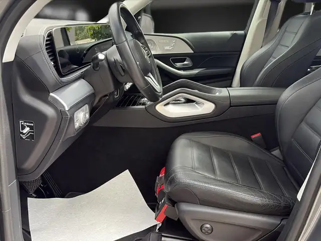 Mercedes-Benz GLE view 13