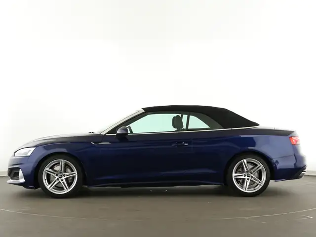 Audi A5 view 4