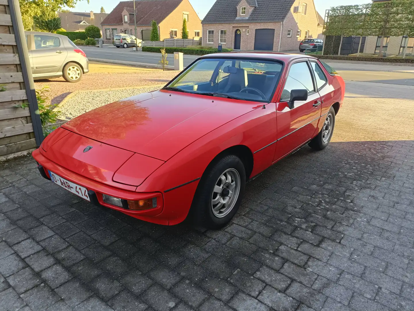 Porsche 924 2.0L Rot - 2