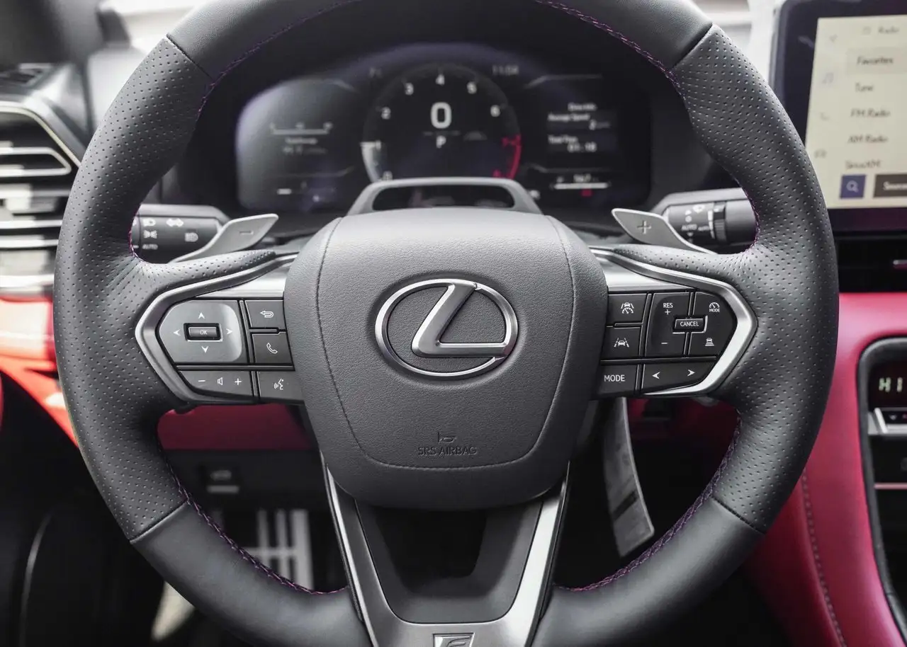 Lexus IS снимка Lexus IS