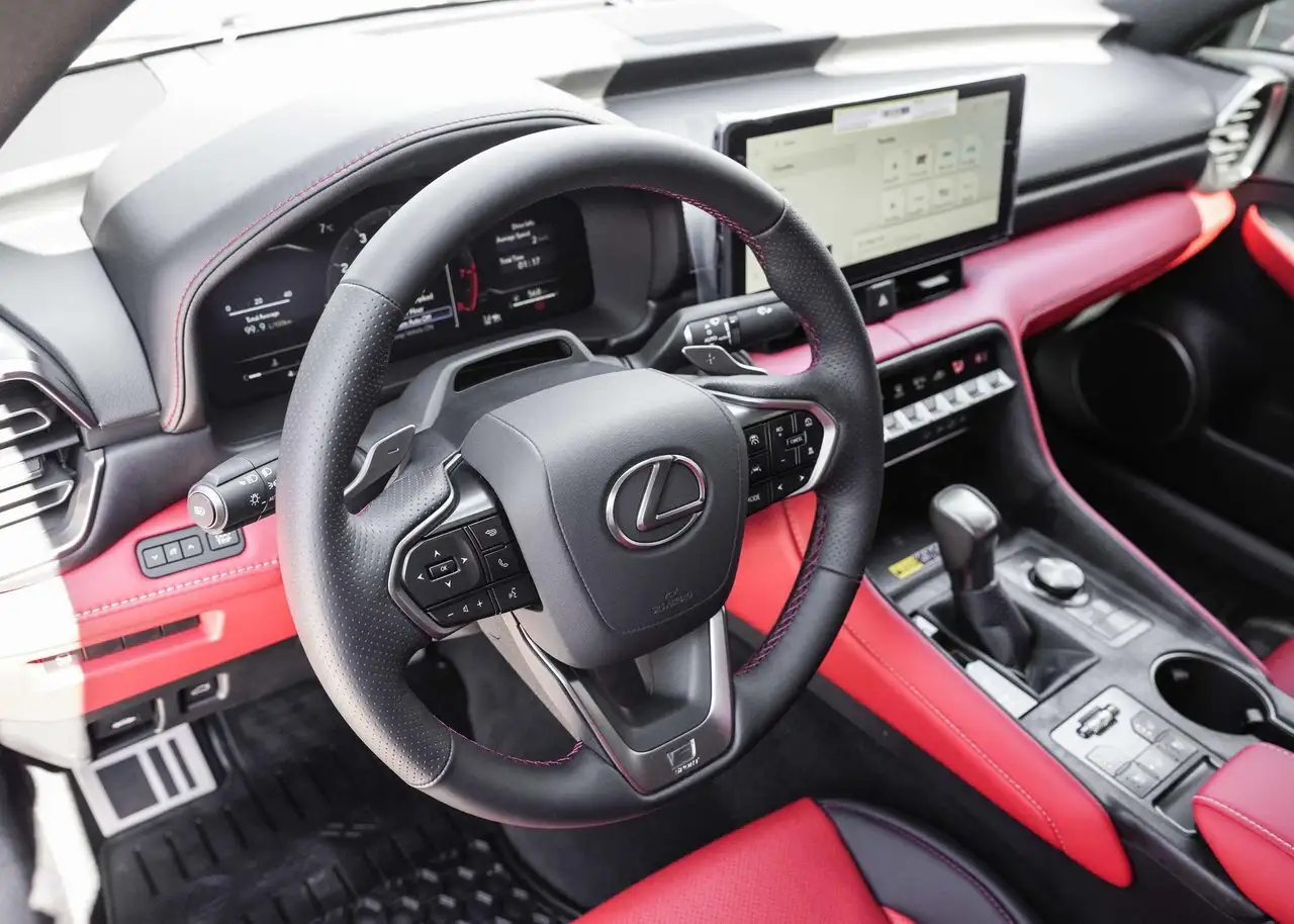 Lexus IS снимка Lexus IS