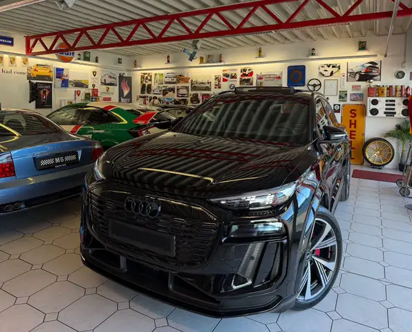 Audi Q6 e-tron performance 225 kW Panorama Anhängerkupplung Ansicht 1