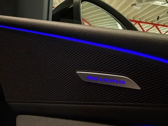 Audi Q6 e-tron performance 225 kW Panorama Anhängerkupplung Ansicht 41