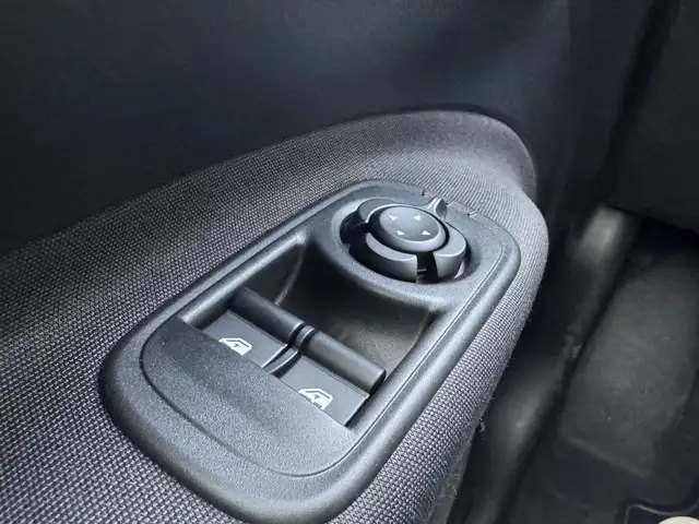 Fiat 500 view 11