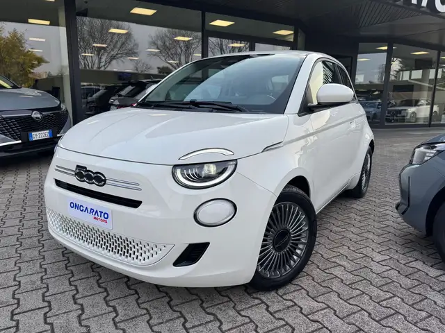 Fiat 500 view 2