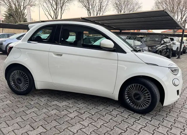 Fiat 500 view 8