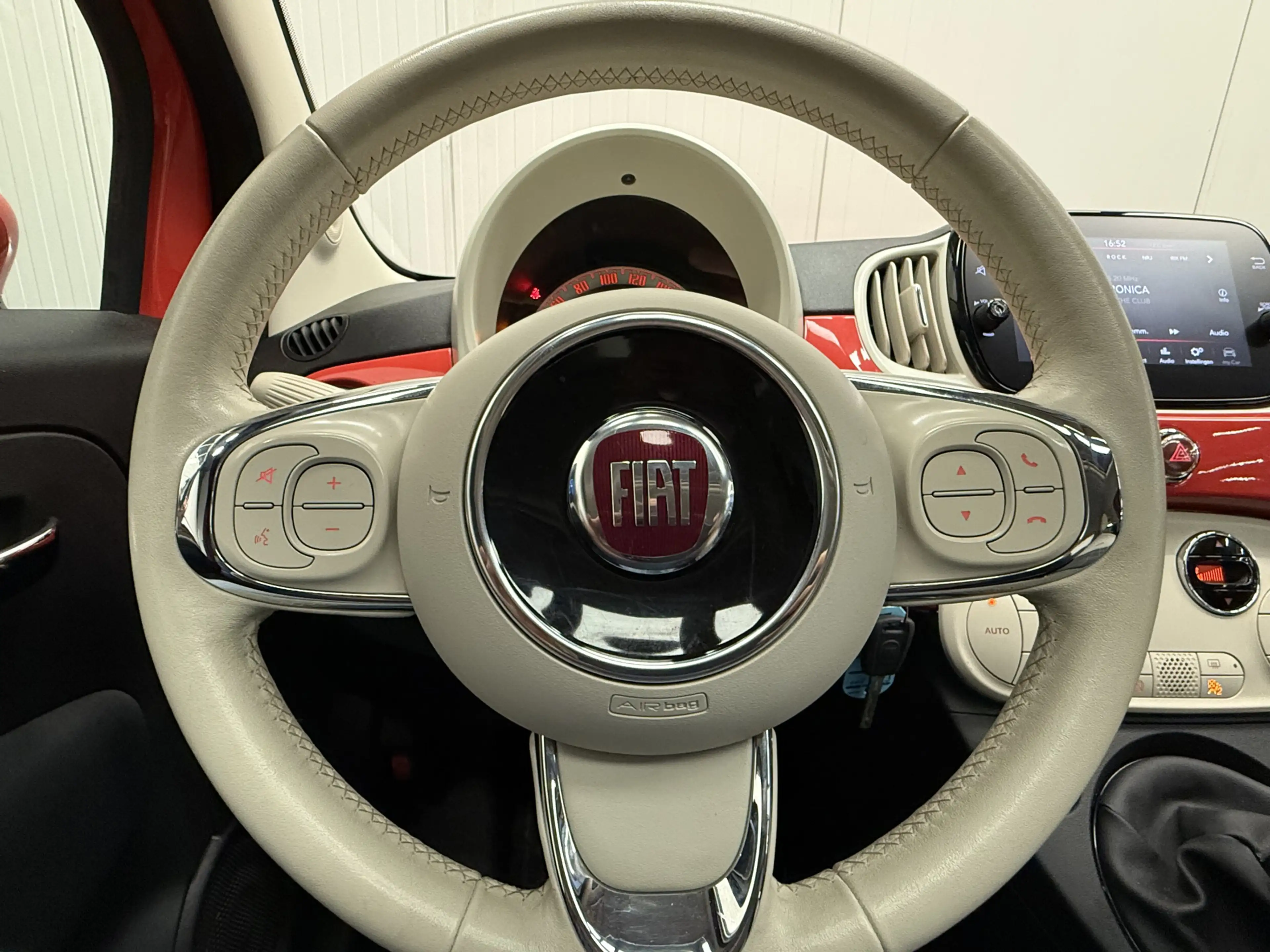 Fiat 500 1.2 Lounge AIRCO/ECC-PANODAK-NAVI by CARPLAY-PDC-L — photo 21