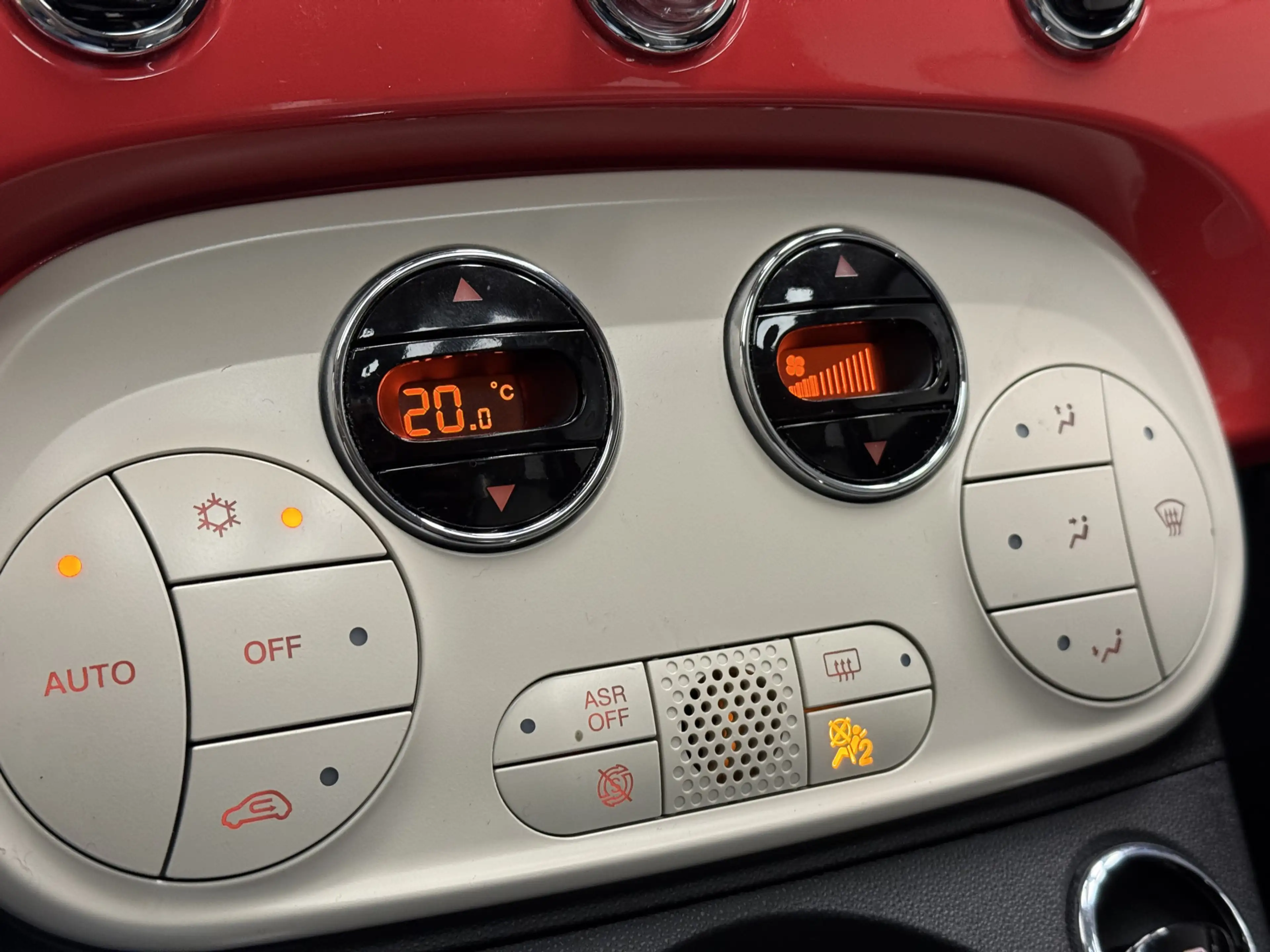 Fiat 500 1.2 Lounge AIRCO/ECC-PANODAK-NAVI by CARPLAY-PDC-L — photo 24