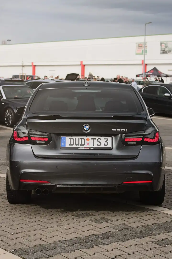 BMW 330 330i Aut. M Sport - 2