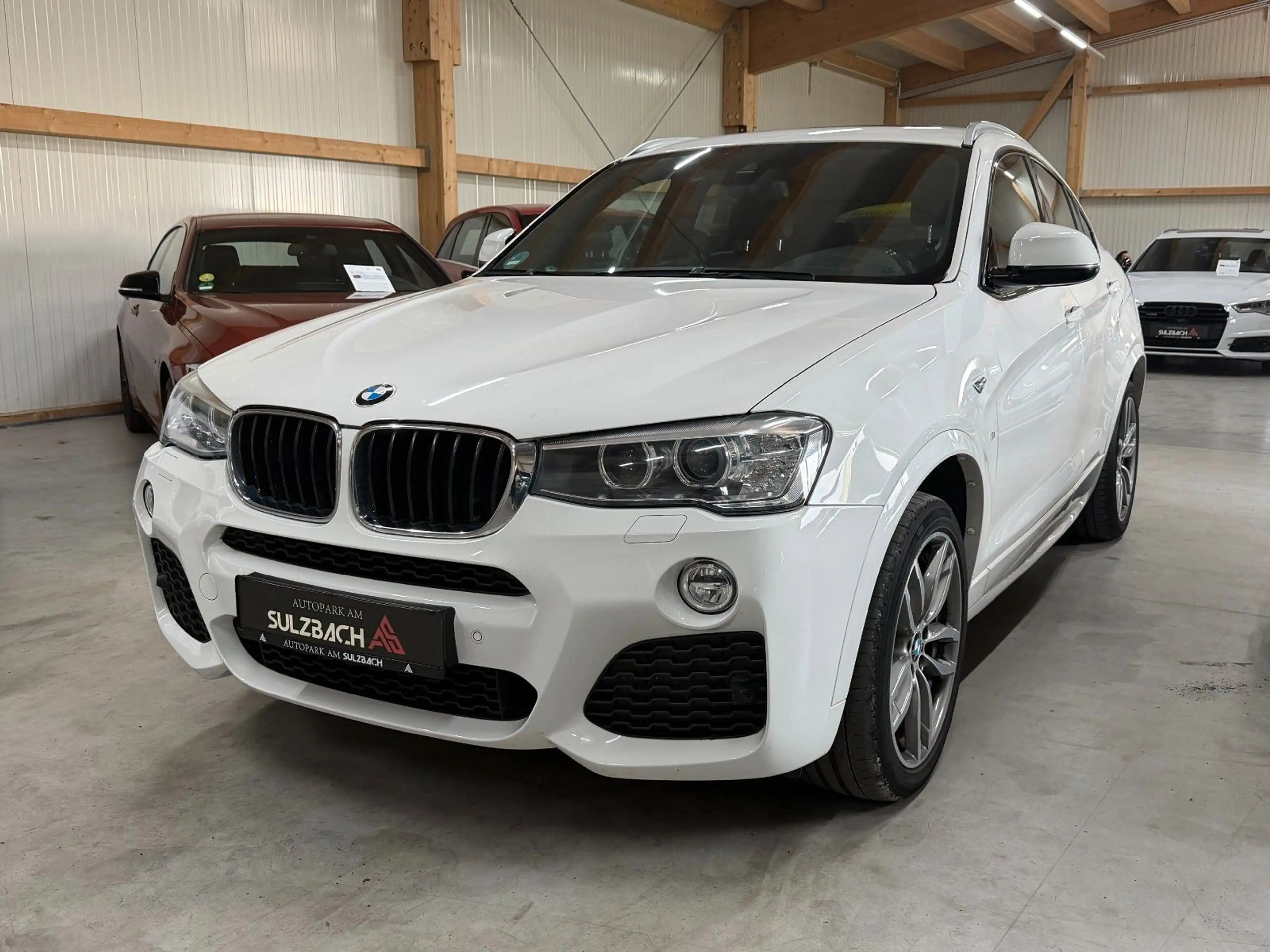BMW X4 xDrive 20 dM SPORT/HUD/LEDER/AHK/