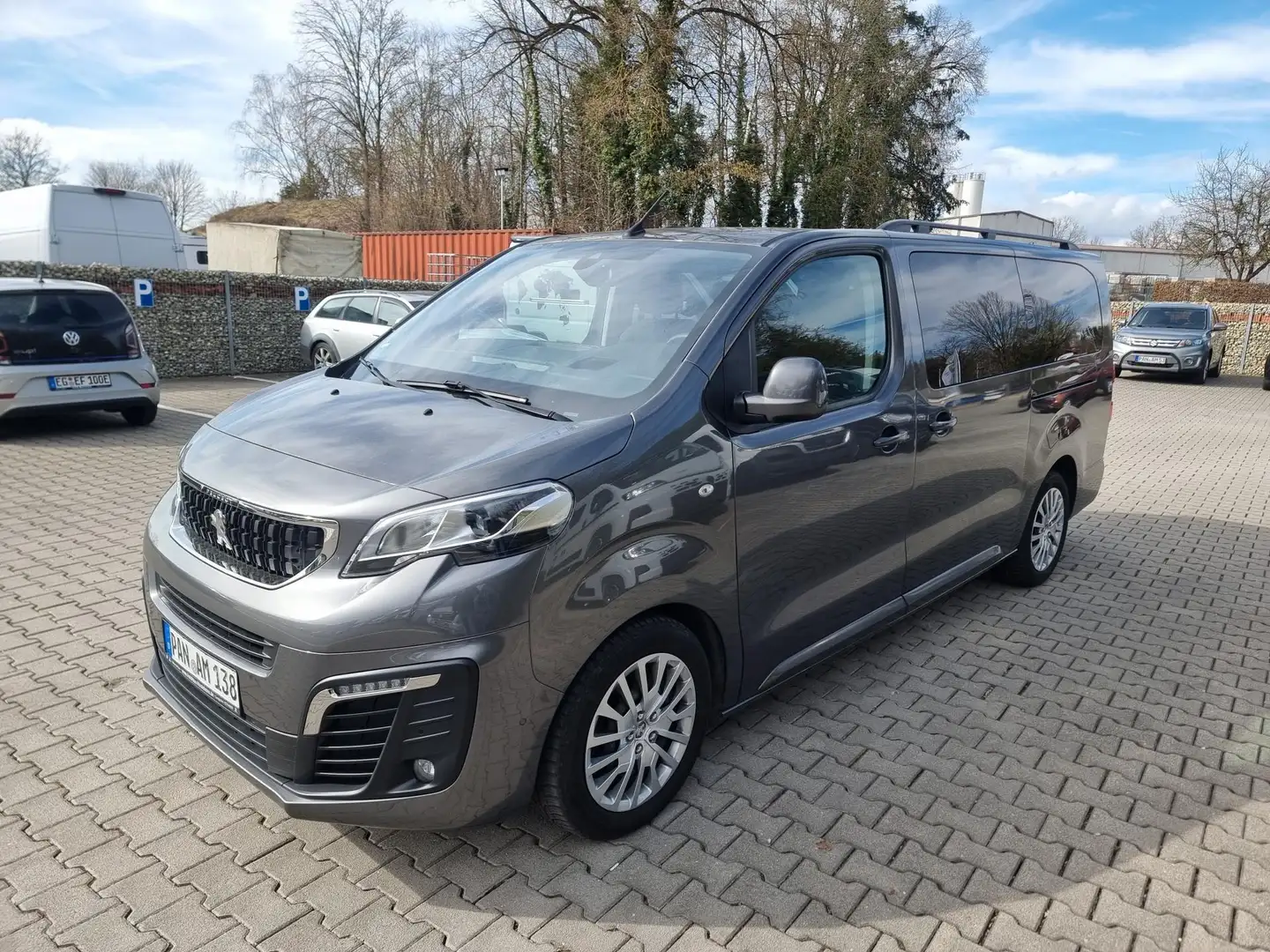 Peugeot Traveller Traveller L3 180 PS Automatik | Navi | RFK | 8-Sit Grau - 1