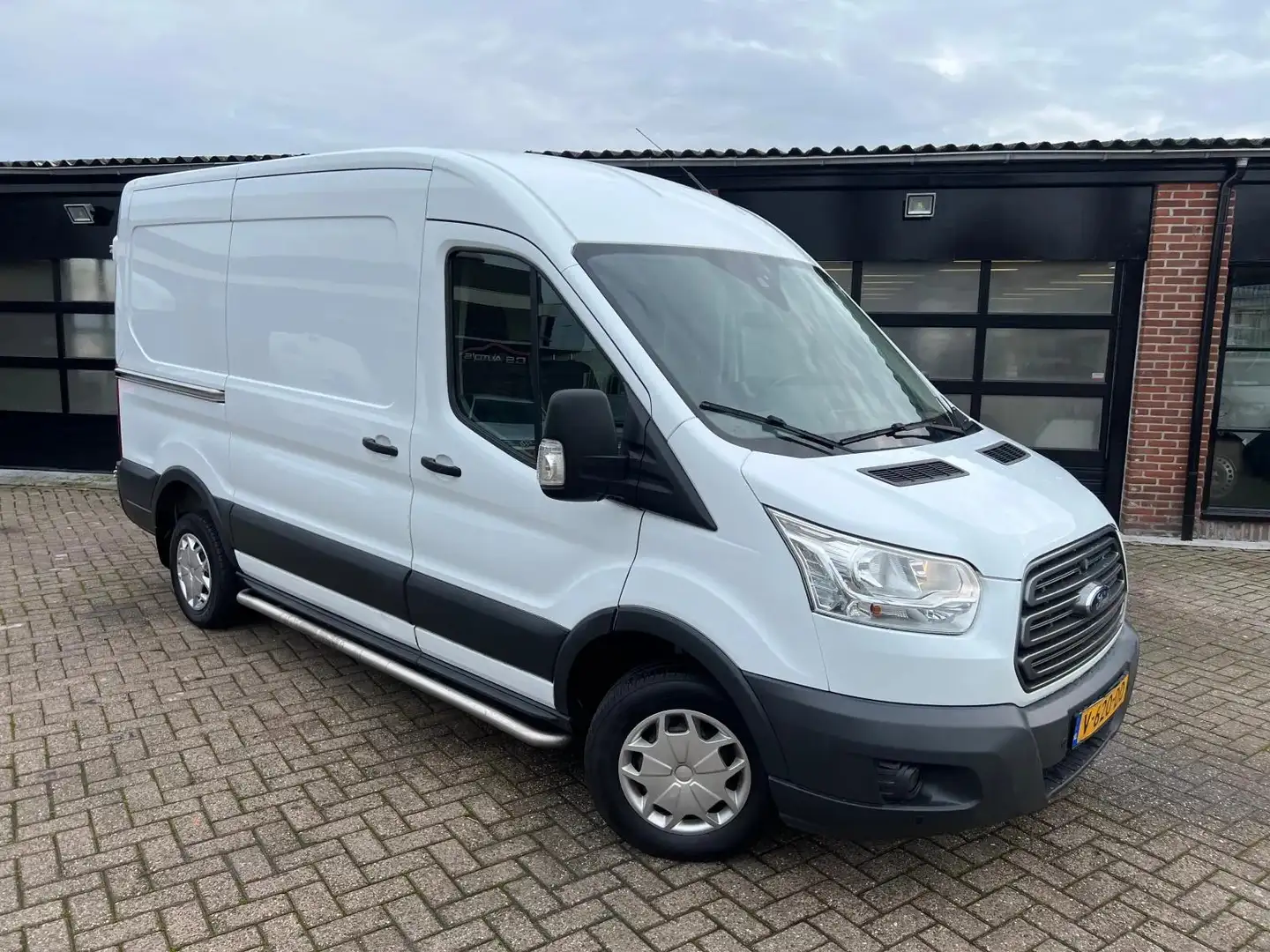 Ford Transit BJ.2017|EURO 6|AIRCO|NETTE BUS ! Wit - 1