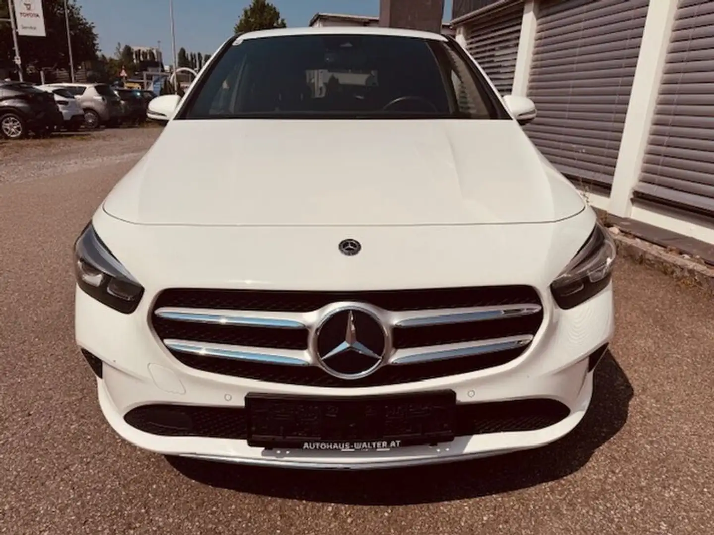 Mercedes-Benz B 180 d (247.003) Weiß - 2