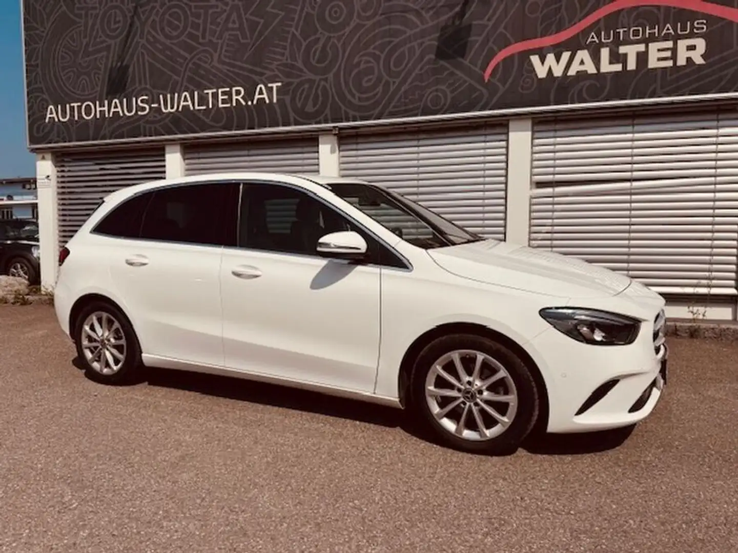 Mercedes-Benz B 180 d (247.003) Blanc - 1