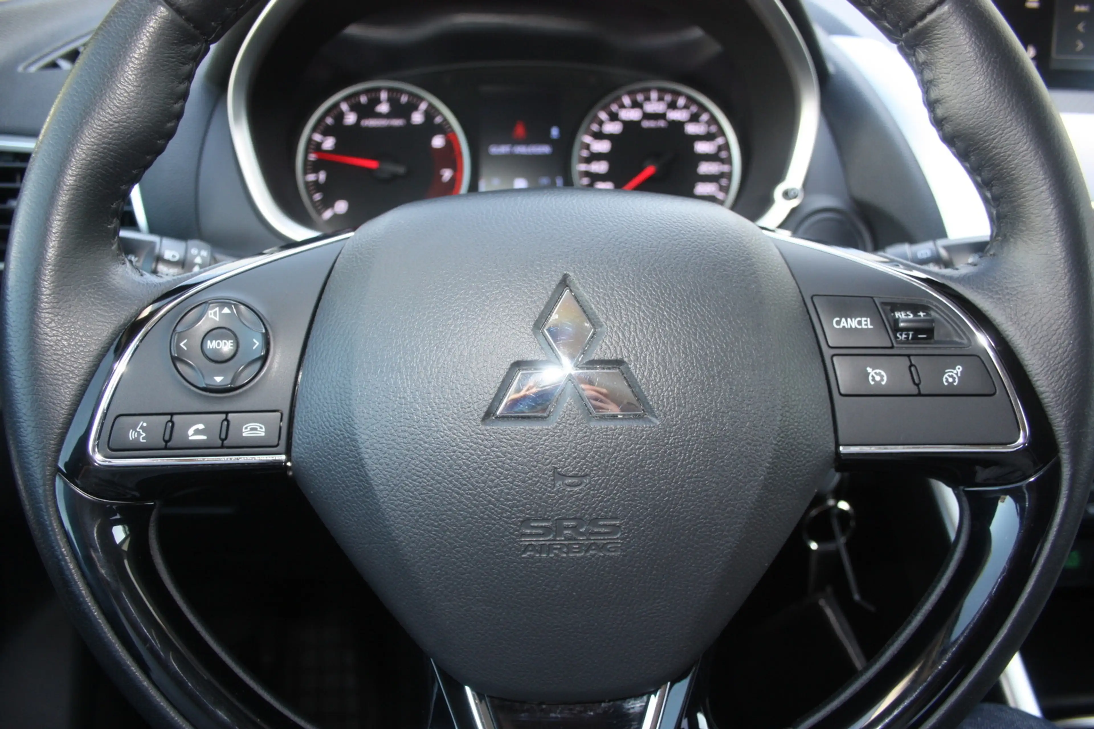 Mitsubishi Eclipse Cross 1.5 Autom. MultiMedia/Kam/Tüv NEU — photo 14