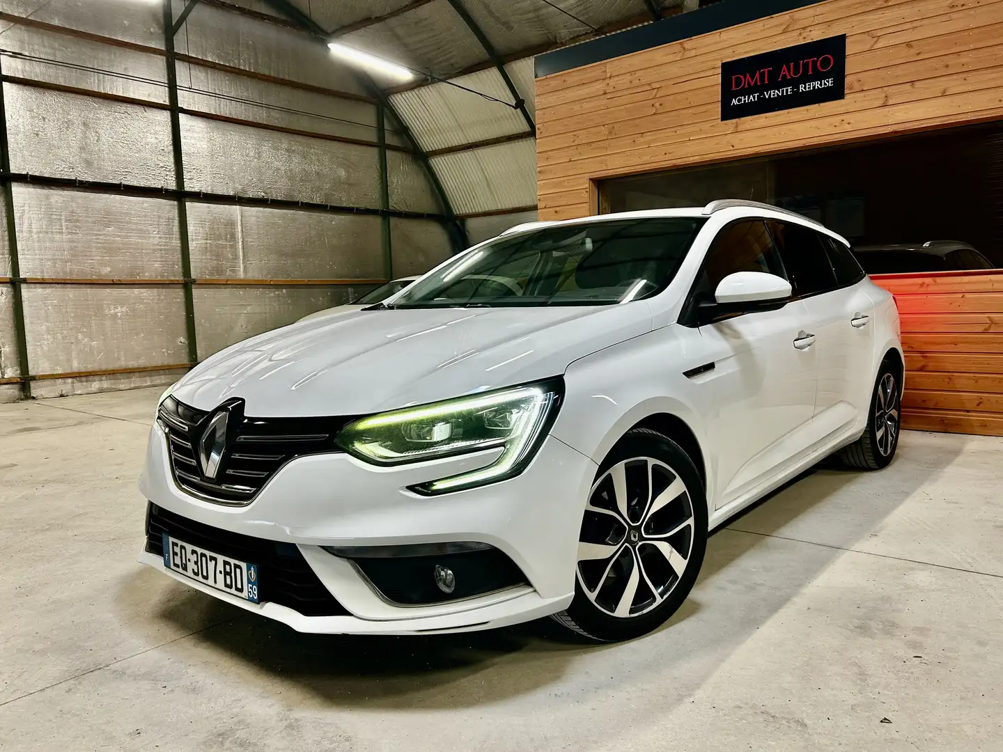 Renault Megane Mégane IV Estate dCi 110 Energy EDC Intens - 2