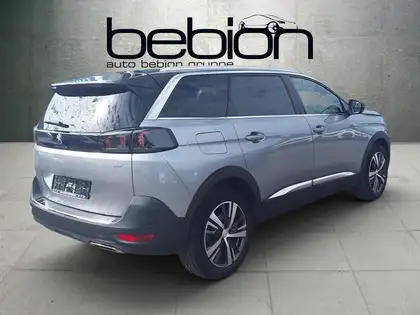 Annonce voiture d'occasion Peugeot 5008 - CARADIZE