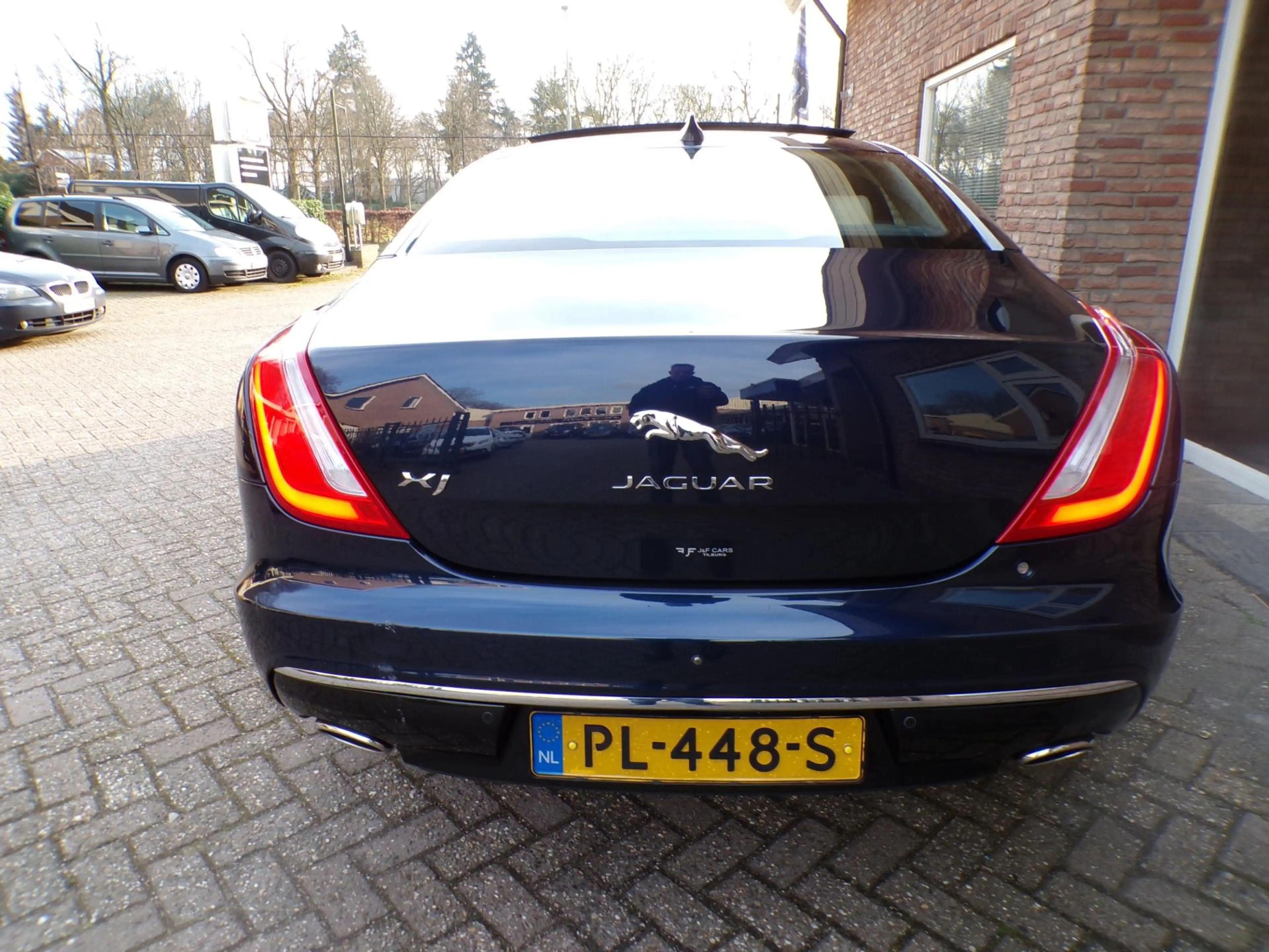 Jaguar XJ 3.0 D Premium Luxury Automaat / Leder / Panoramada — photo 9