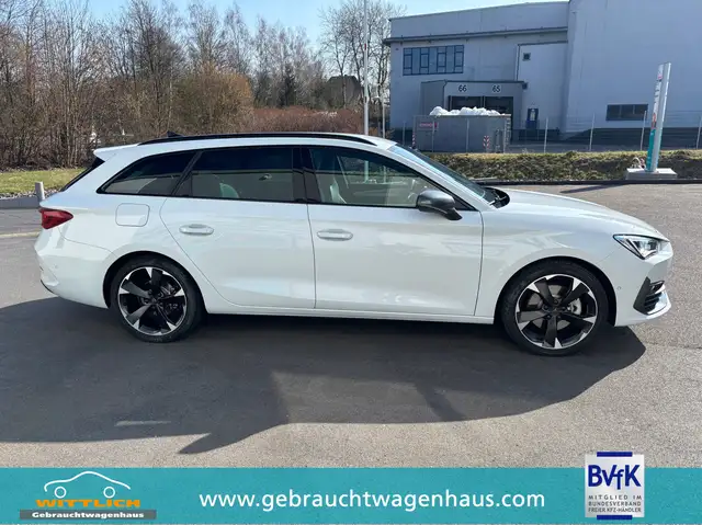 Cupra Leon view 6