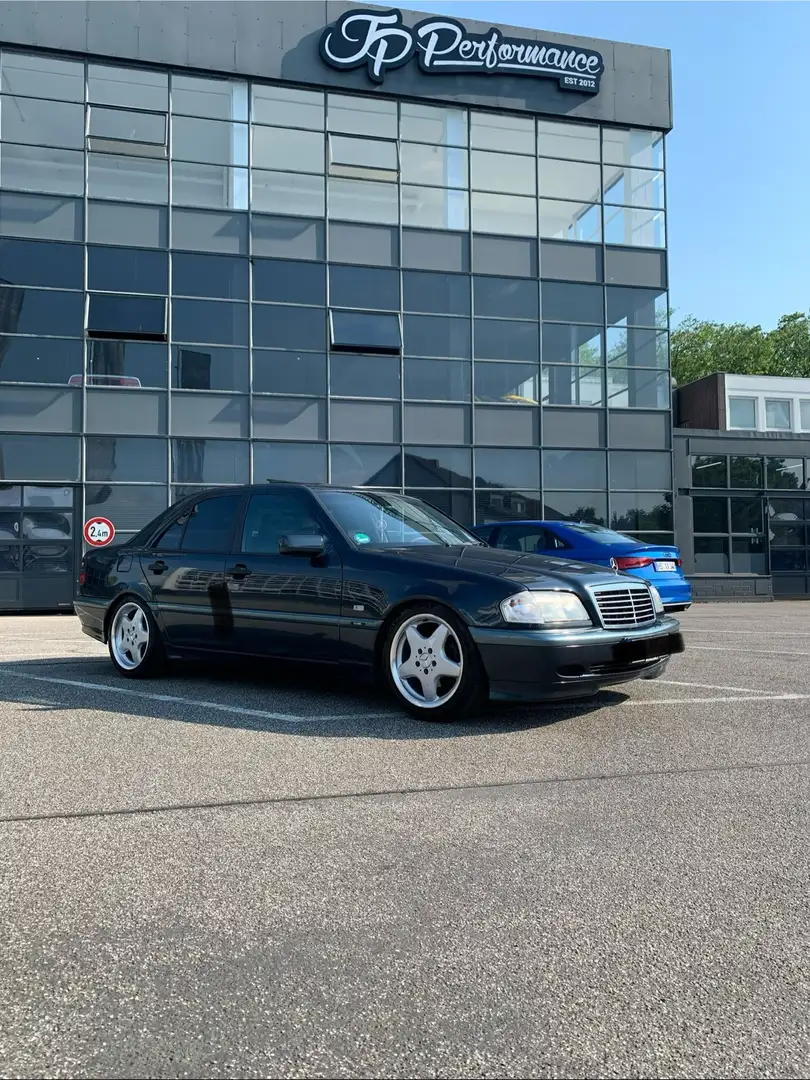 Mercedes-Benz C 180 Classic - 1