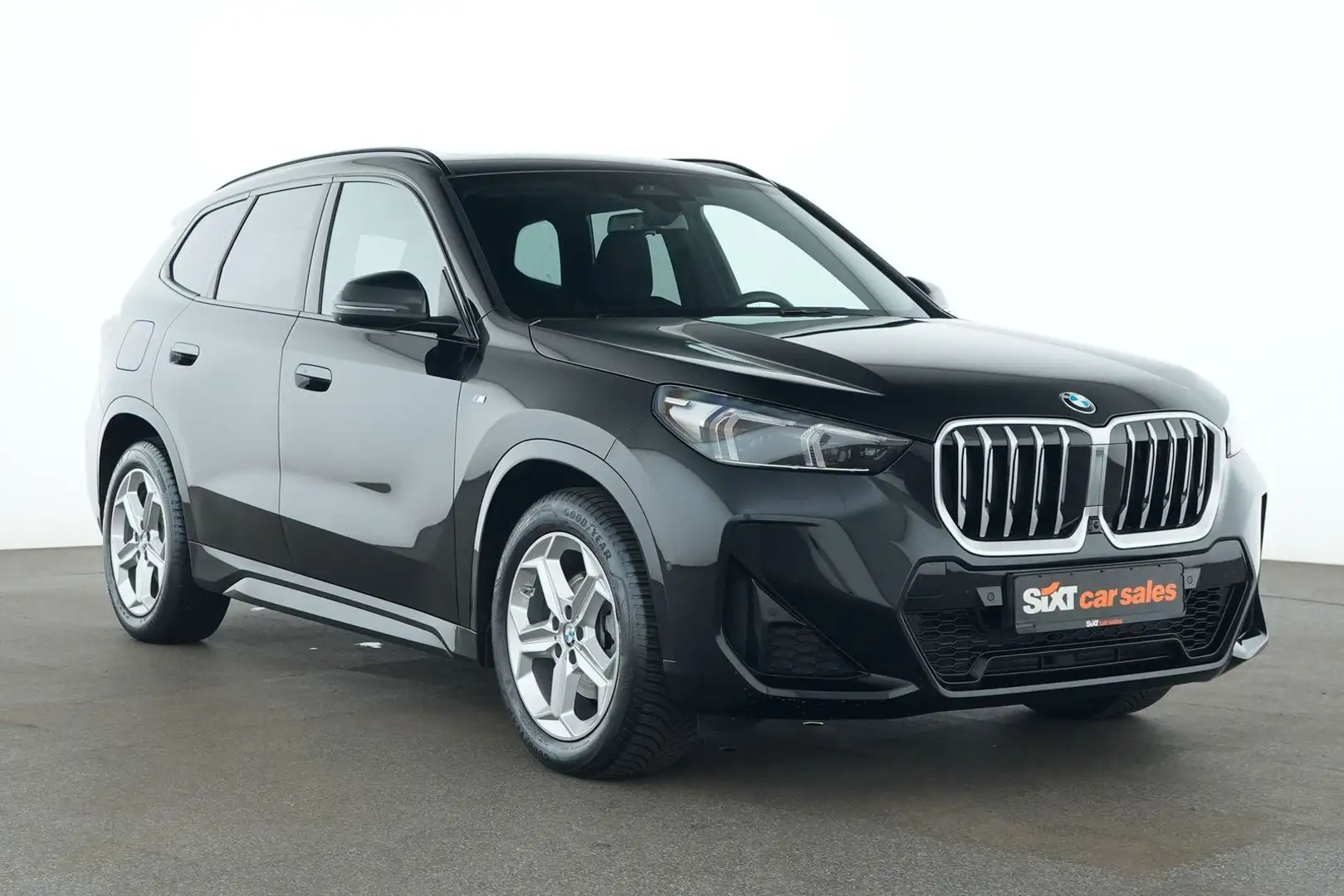 BMW X1 sDrive18d M Sport HUD|Pano|PAs+360°|Aktiv|AHK Schwarz - 1