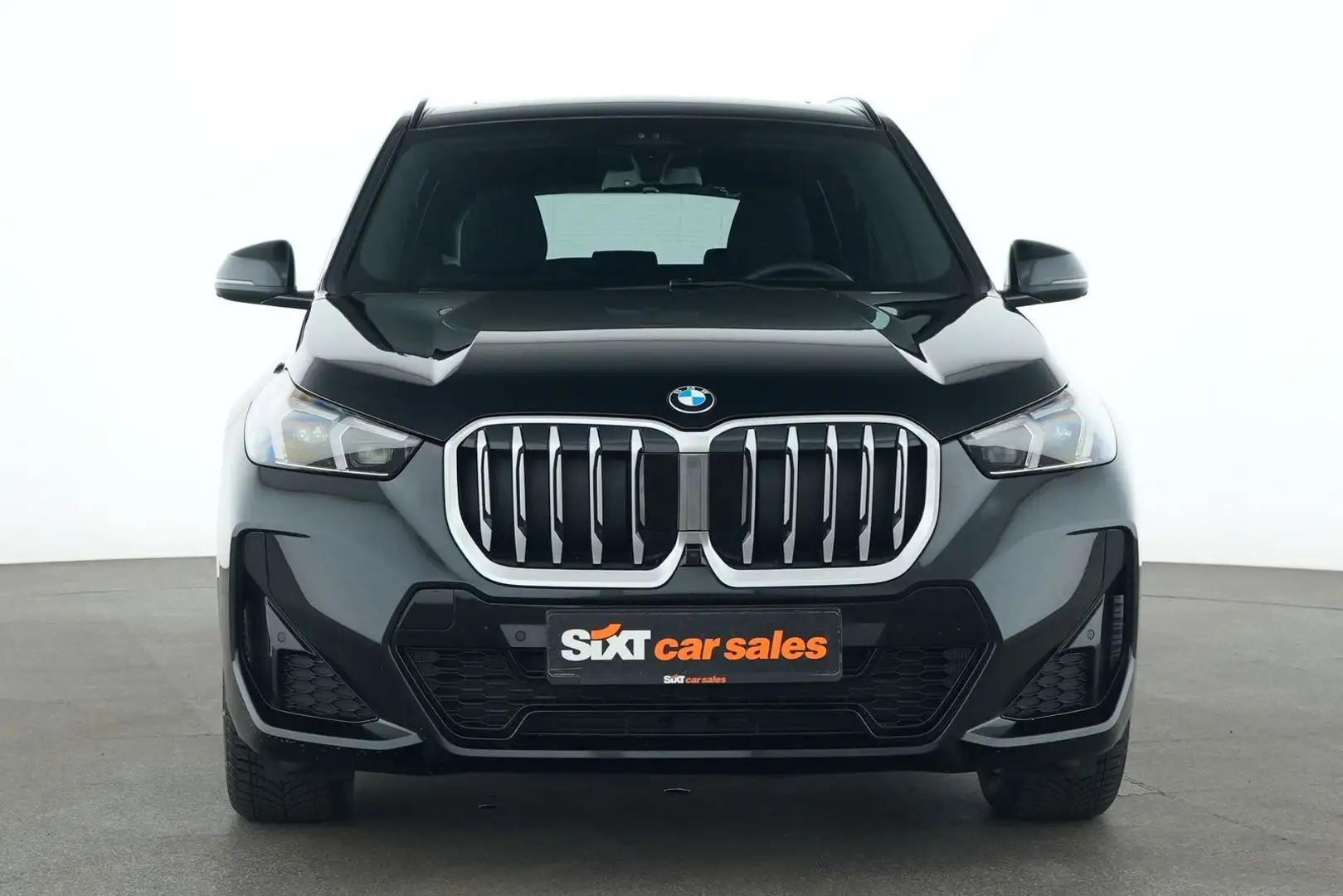 BMW X1 sDrive18d M Sport HUD|Pano|PAs+360°|Aktiv|AHK Schwarz - 2