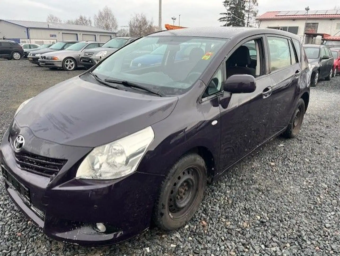 Toyota Verso Rouge - 1