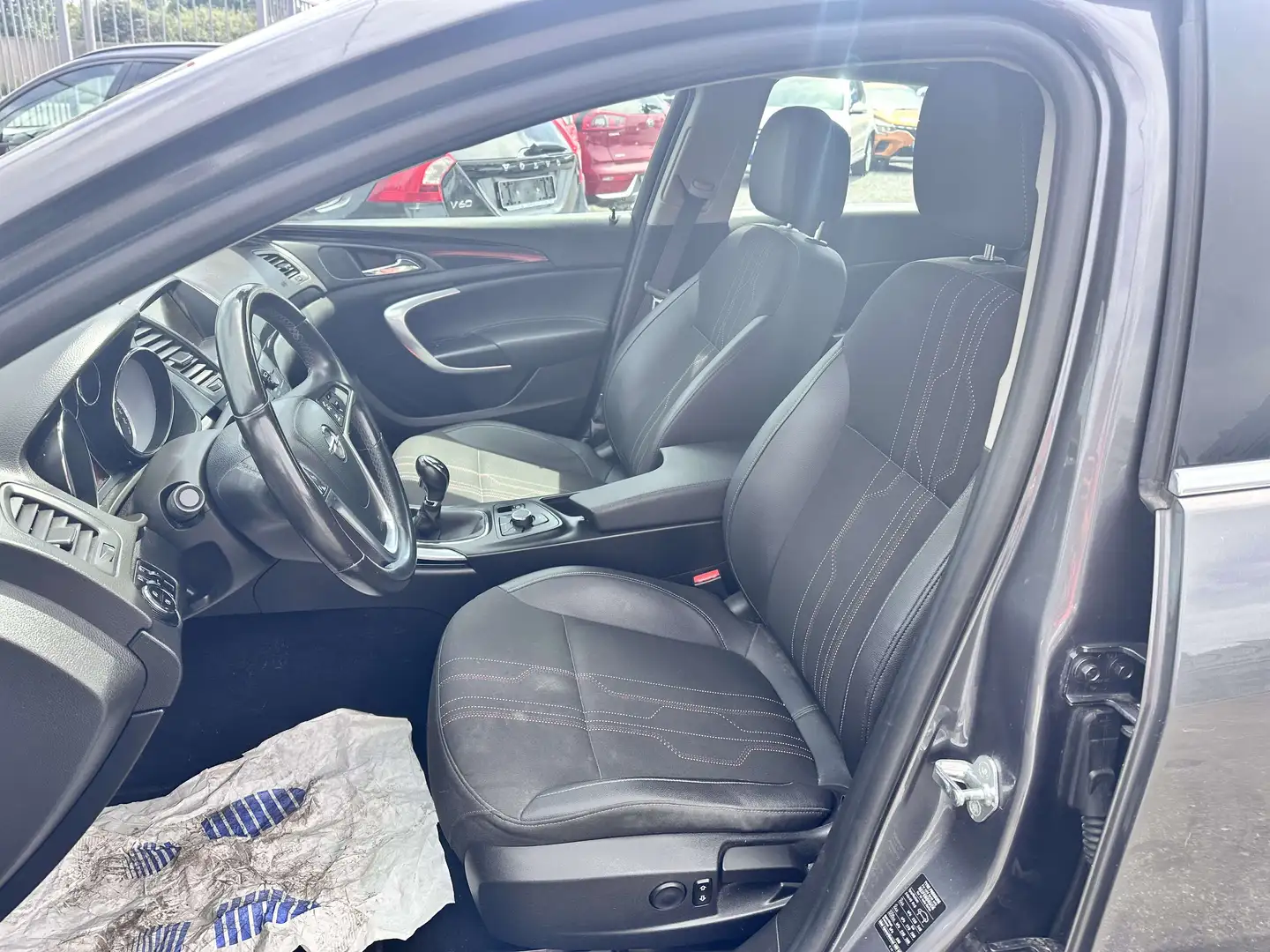 Opel Insignia Insignia SportsTourer 2.0 CDTiecoFLEX Gris - 2