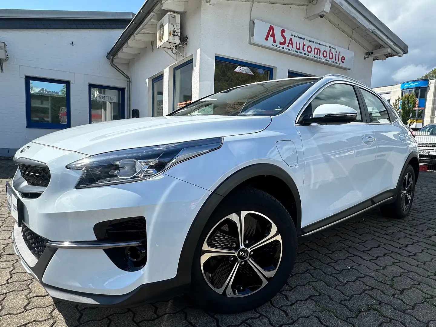 Kia XCeed 1.6 Aut.Vision Plug-in Hybrid+NAVI+KLIMATR+LED+PDC Blanc - 1