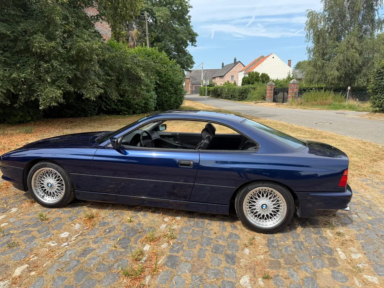 BMW 850i, foto 3