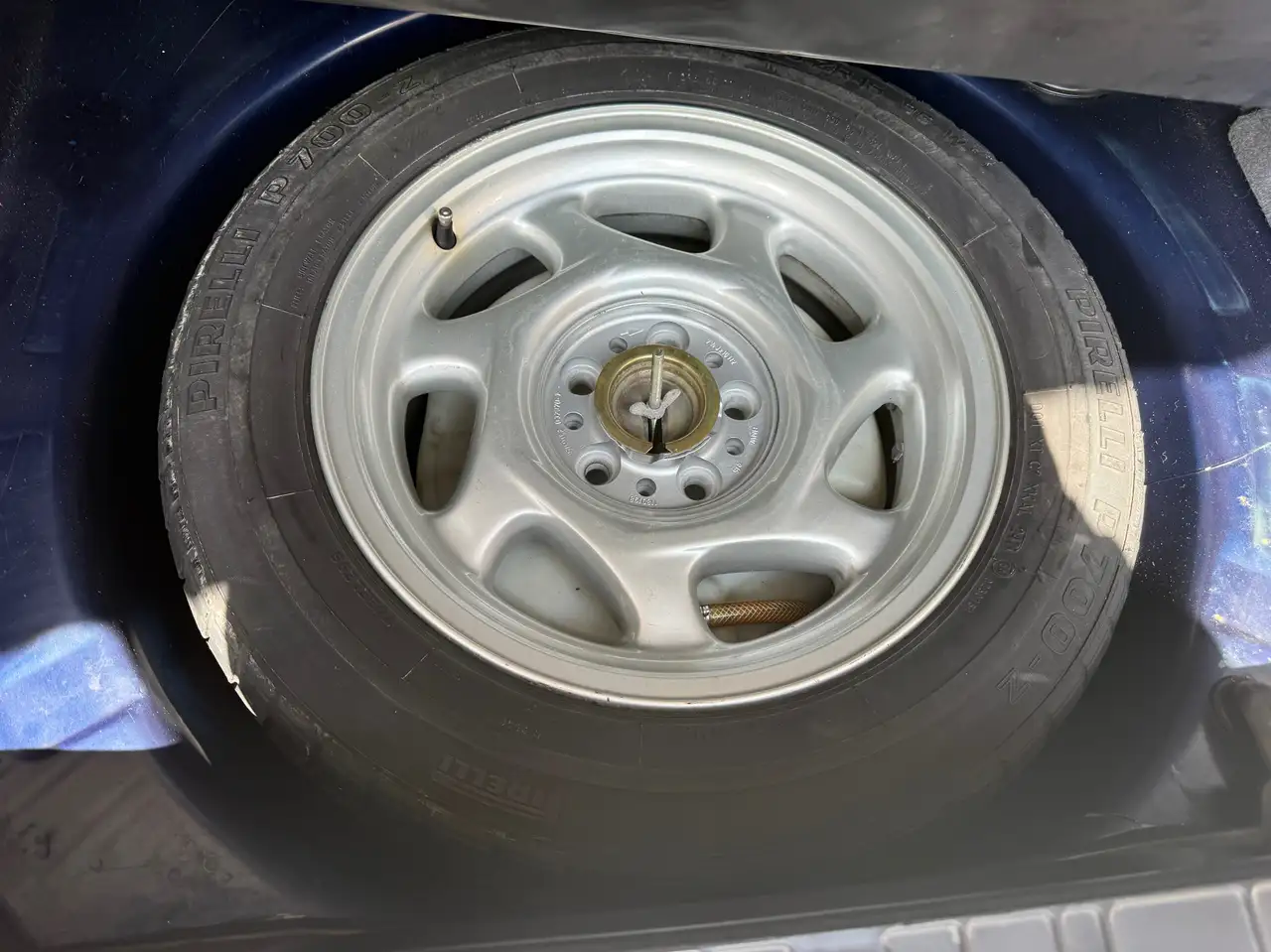 BMW 850i, foto 11