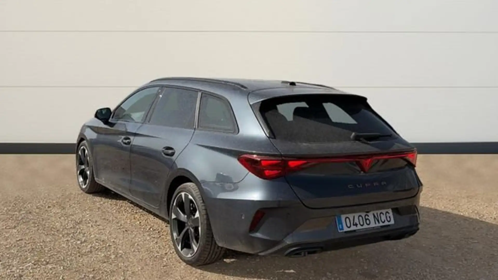 CUPRA 1.5 ETSI MHEV 110KW DSG SP 150 5P Gris - 2