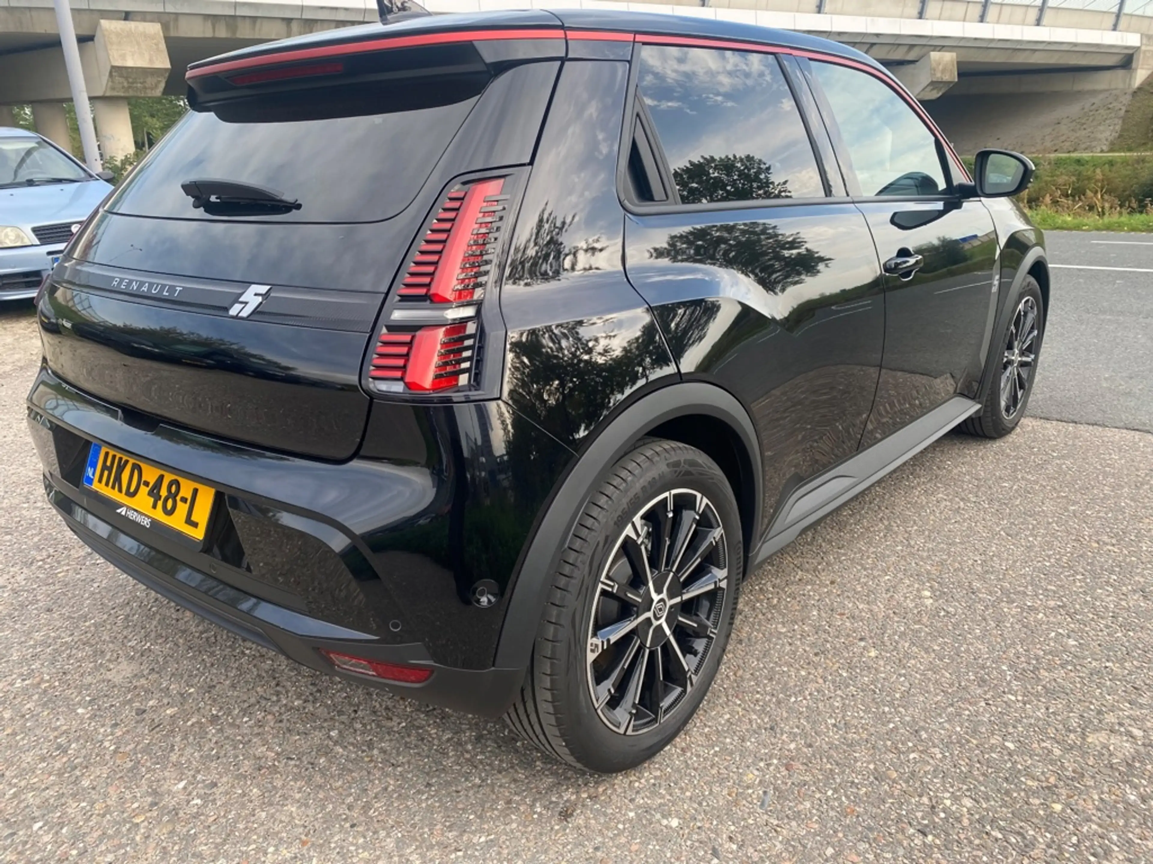 Renault R 5 Comfort range evolution 52 kWh — photo 3