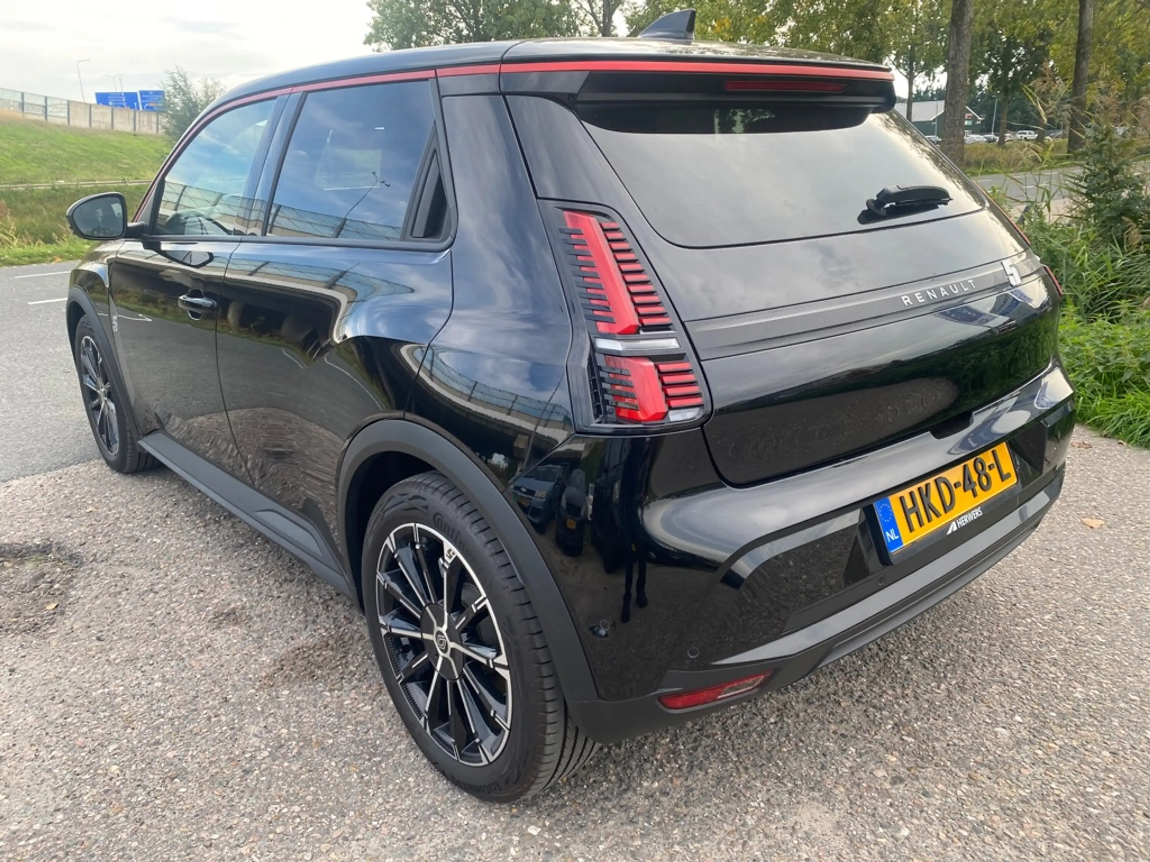 Renault R 5 Comfort range evolution 52 kWh — photo 2