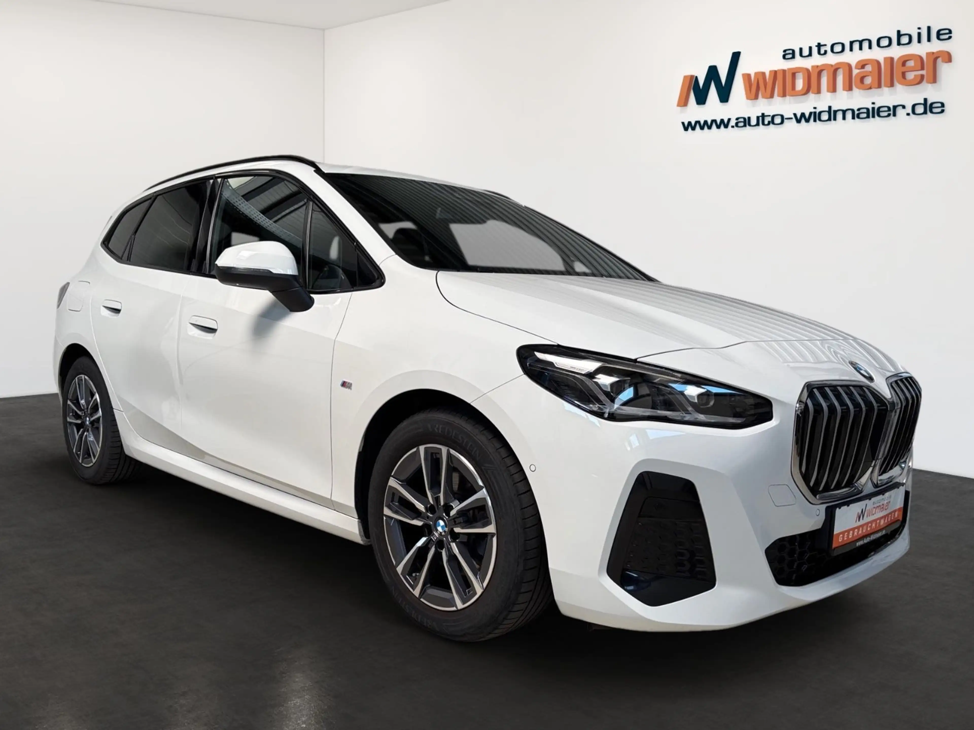 BMW 218 M Sport -- Pano/ eSitze/ HiFi — photo 3