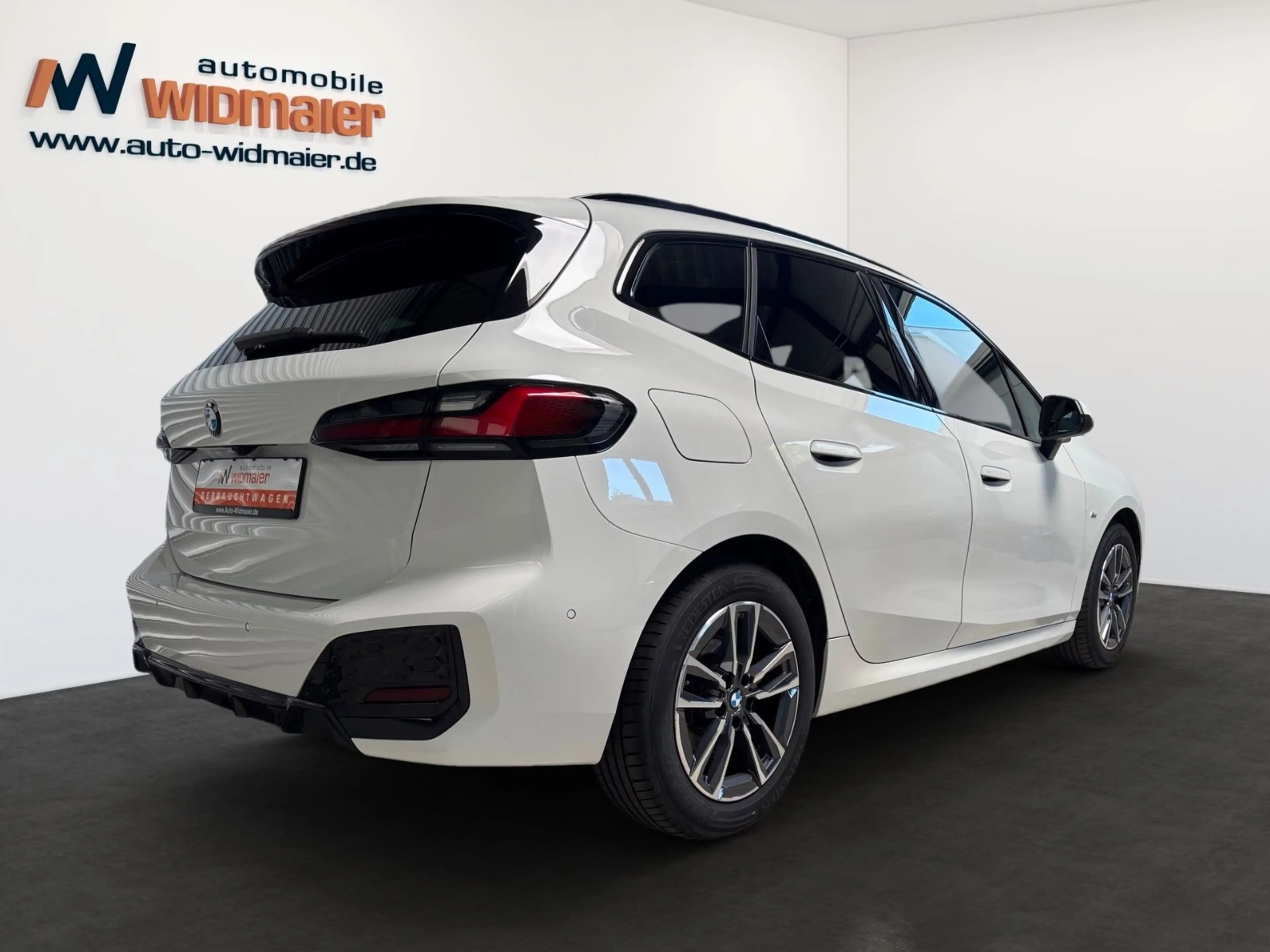 BMW 218 M Sport -- Pano/ eSitze/ HiFi — photo 5
