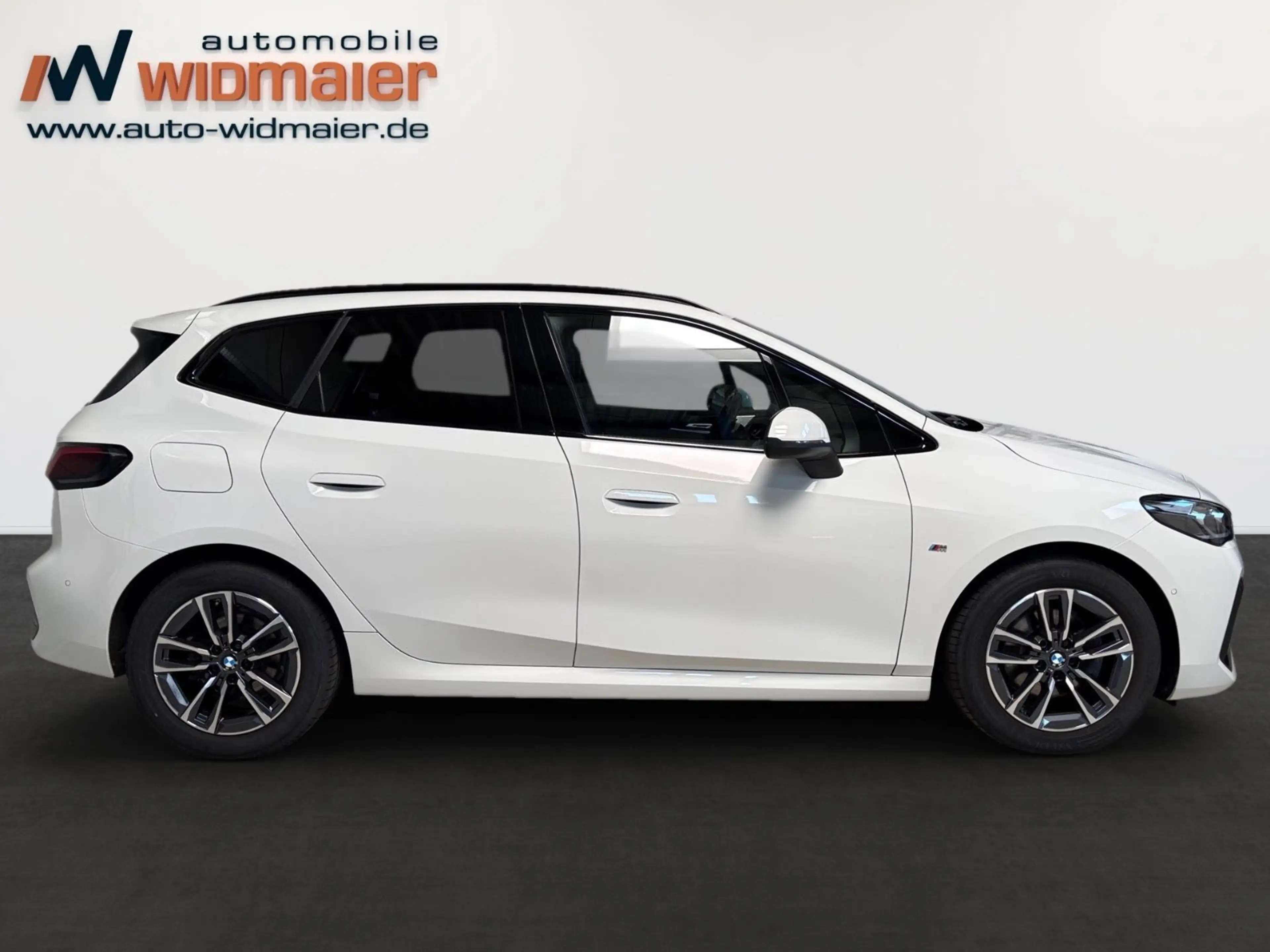 BMW 218 M Sport -- Pano/ eSitze/ HiFi — photo 4
