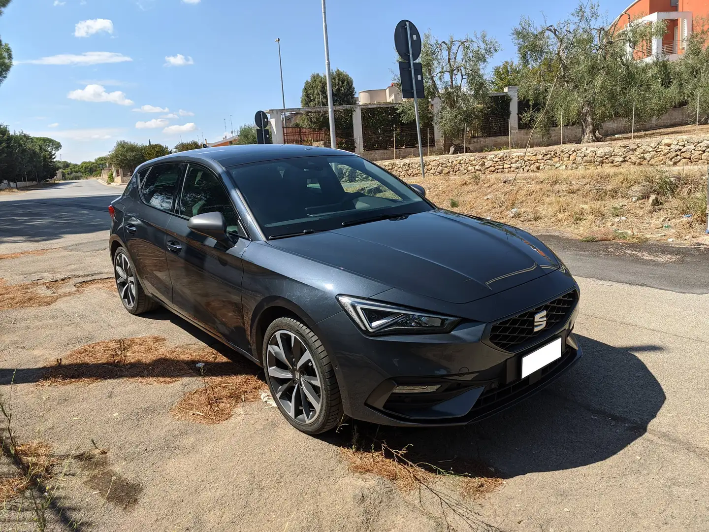 SEAT Leon e-Hybrid FR 1.4Tsi e-Hybrid 204 cv Gri - 1