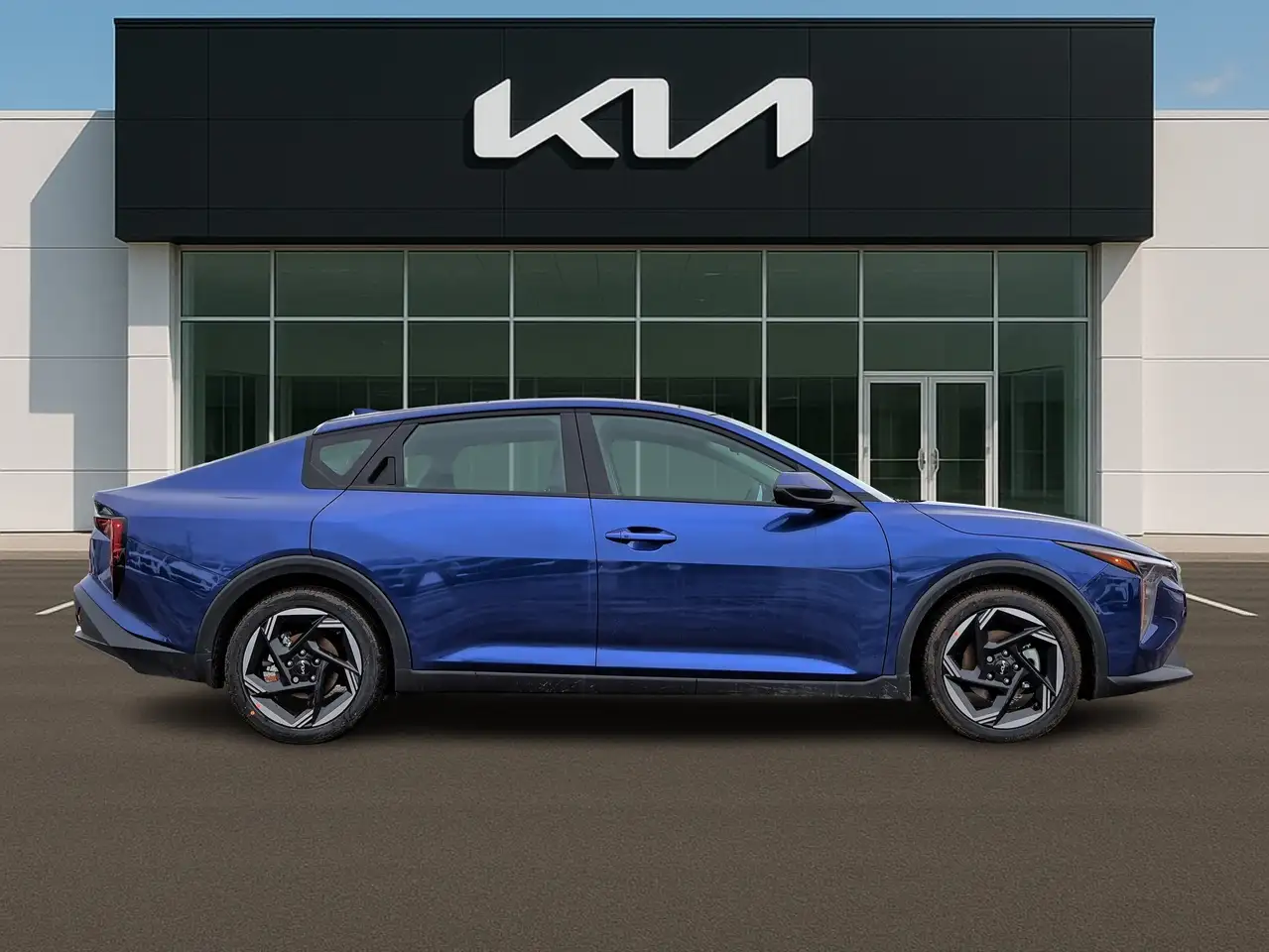 Kia K4 снимка Kia K4