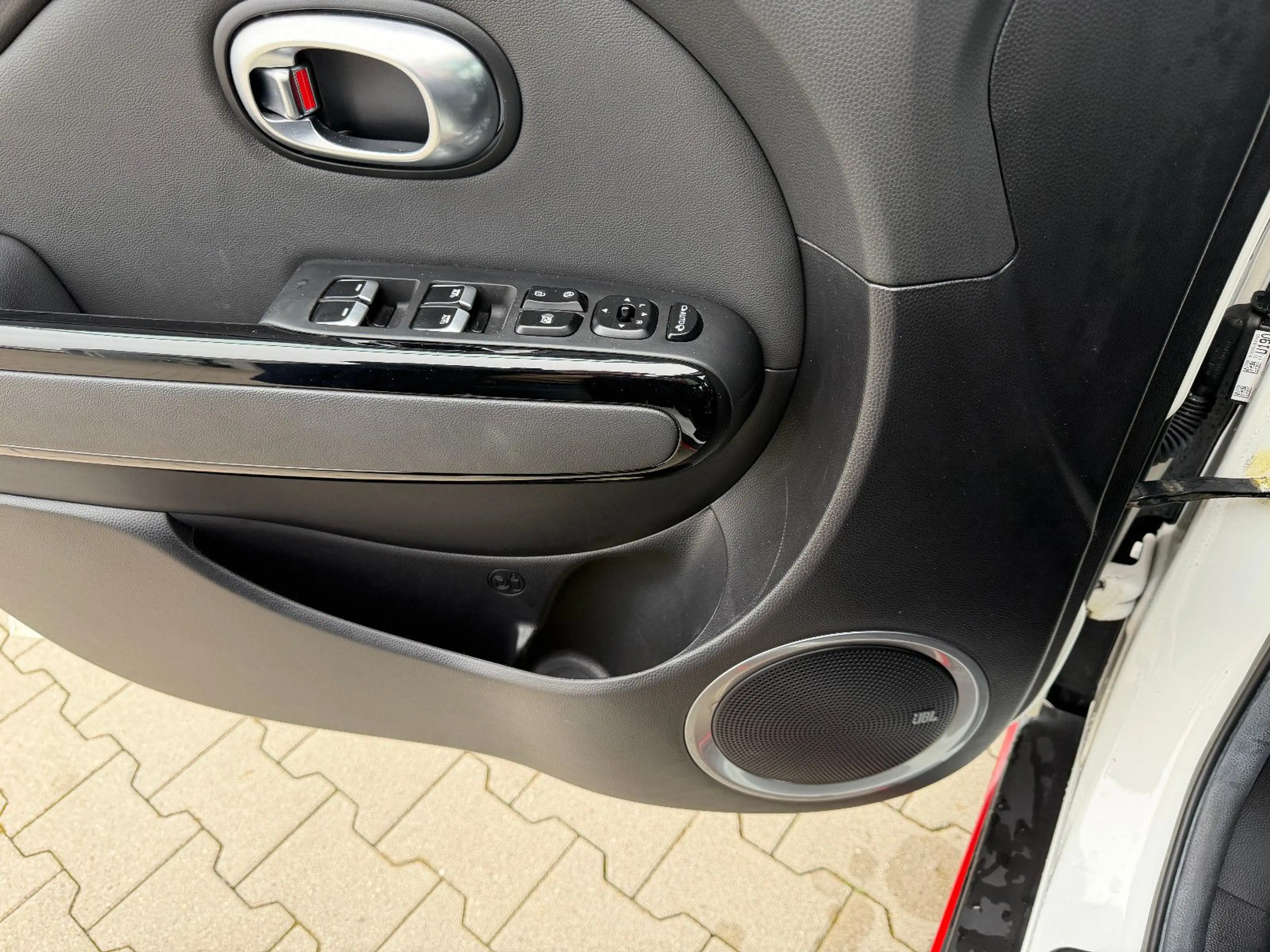 Kia Soul Turbo Final Edition 1.6 Aut. PanoDach 1.Han — photo 14