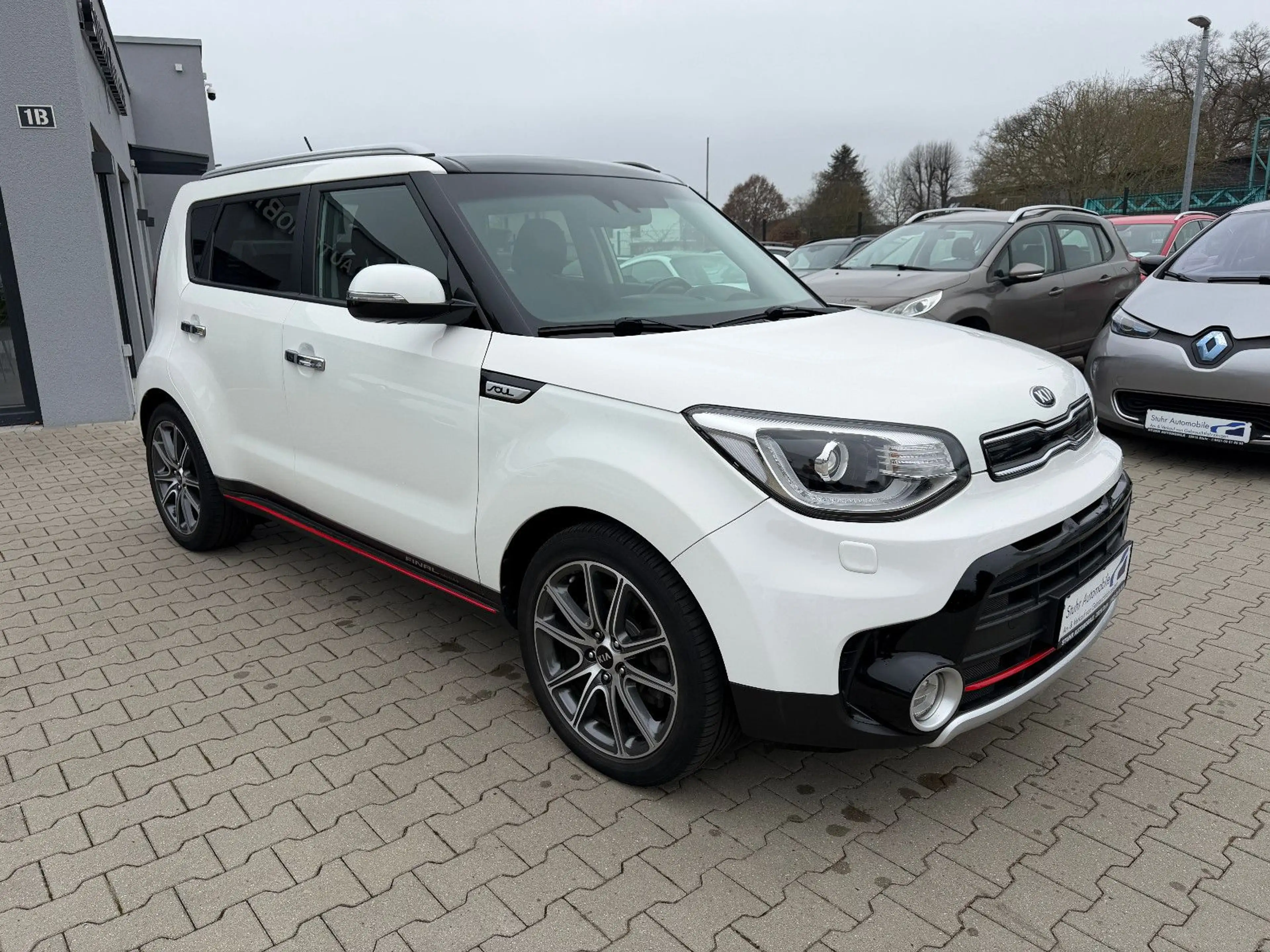Kia Soul Turbo Final Edition 1.6 Aut. PanoDach 1.Han — photo 4