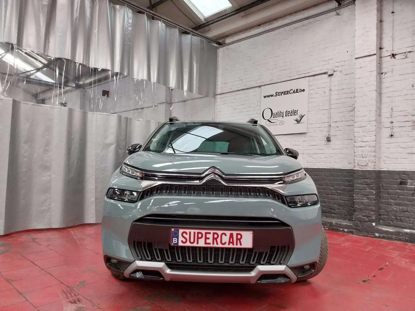 Citroen C3 Aircross 1.2 PureTech Feel *Carplay*GPS *288x60 M* Gris - 2