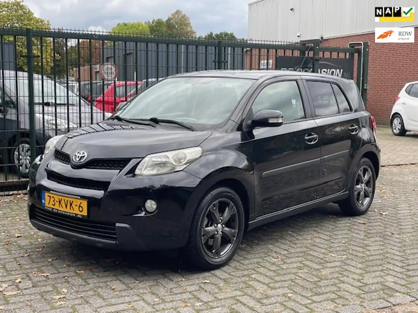 Toyota Urban Cruiser 1.3 VVT-i Dynamic AIRCO Noir - 1