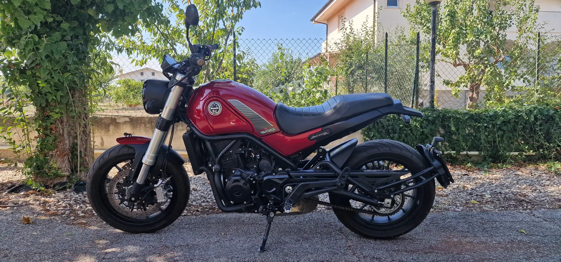 Benelli Leoncino 500 Roşu - 1
