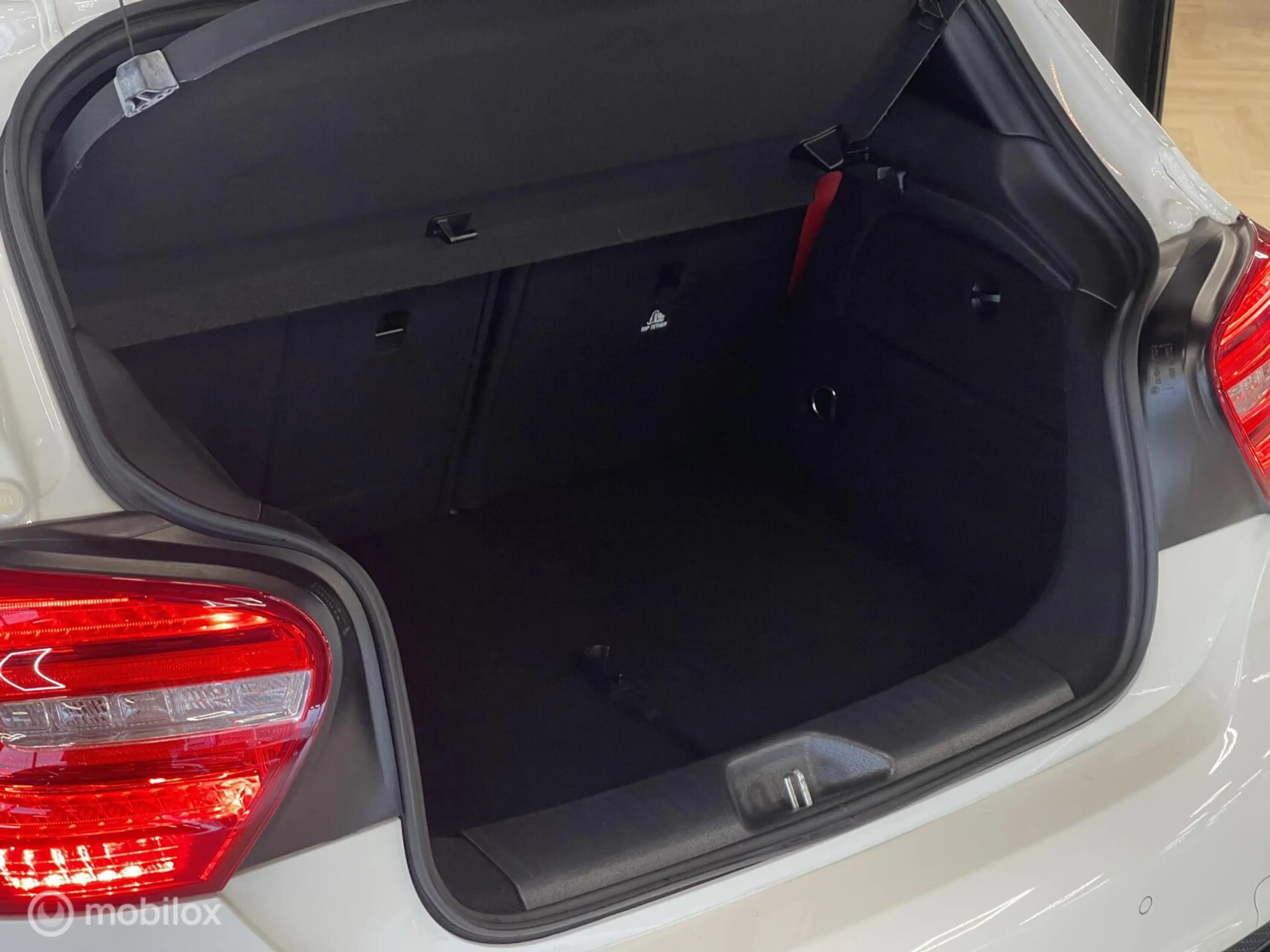 Mercedes-Benz A 45 AMG 4MATIC — photo 8