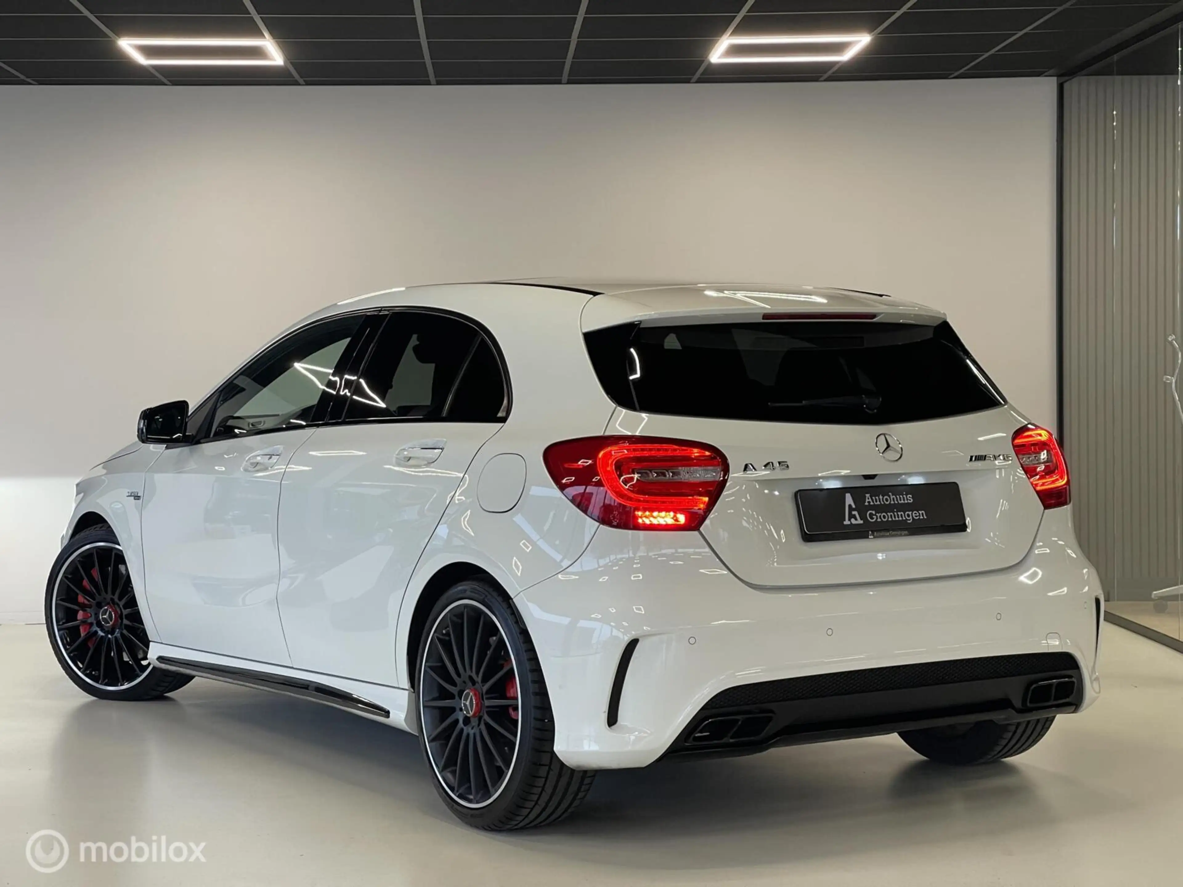 Mercedes-Benz A 45 AMG 4MATIC — photo 6